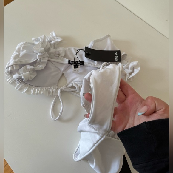 Ruched Ruffle Detail Bikini - Picture 4 of 10